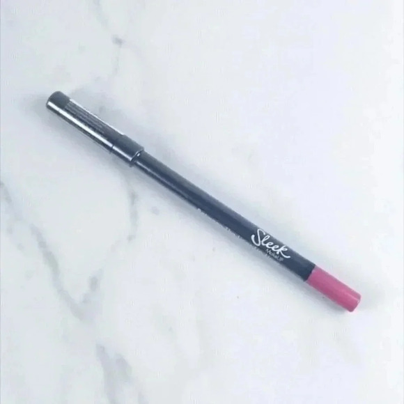 Sleek Makeup Between the Lines Lip Liner - Picture 1 of 1
